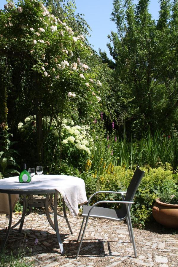 Ferienwohnung Gartenreich Obereisenheim Bagian luar foto
