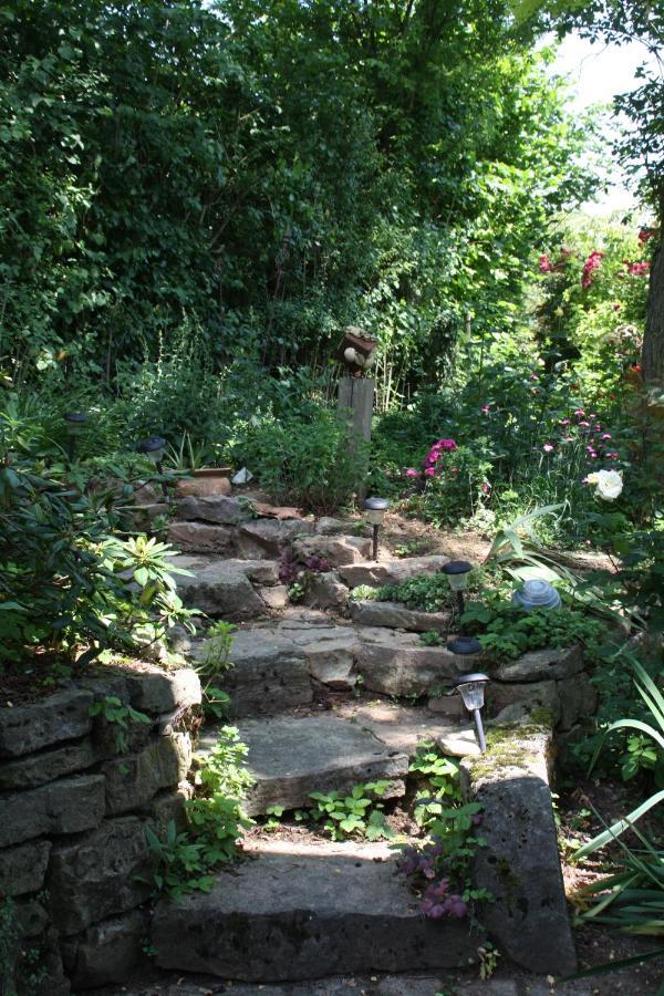 Ferienwohnung Gartenreich Obereisenheim Bagian luar foto
