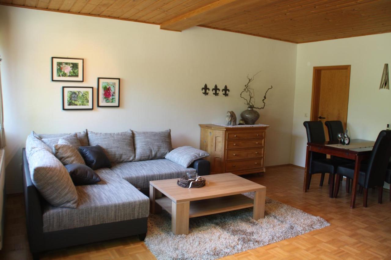 Ferienwohnung Gartenreich Obereisenheim Bagian luar foto