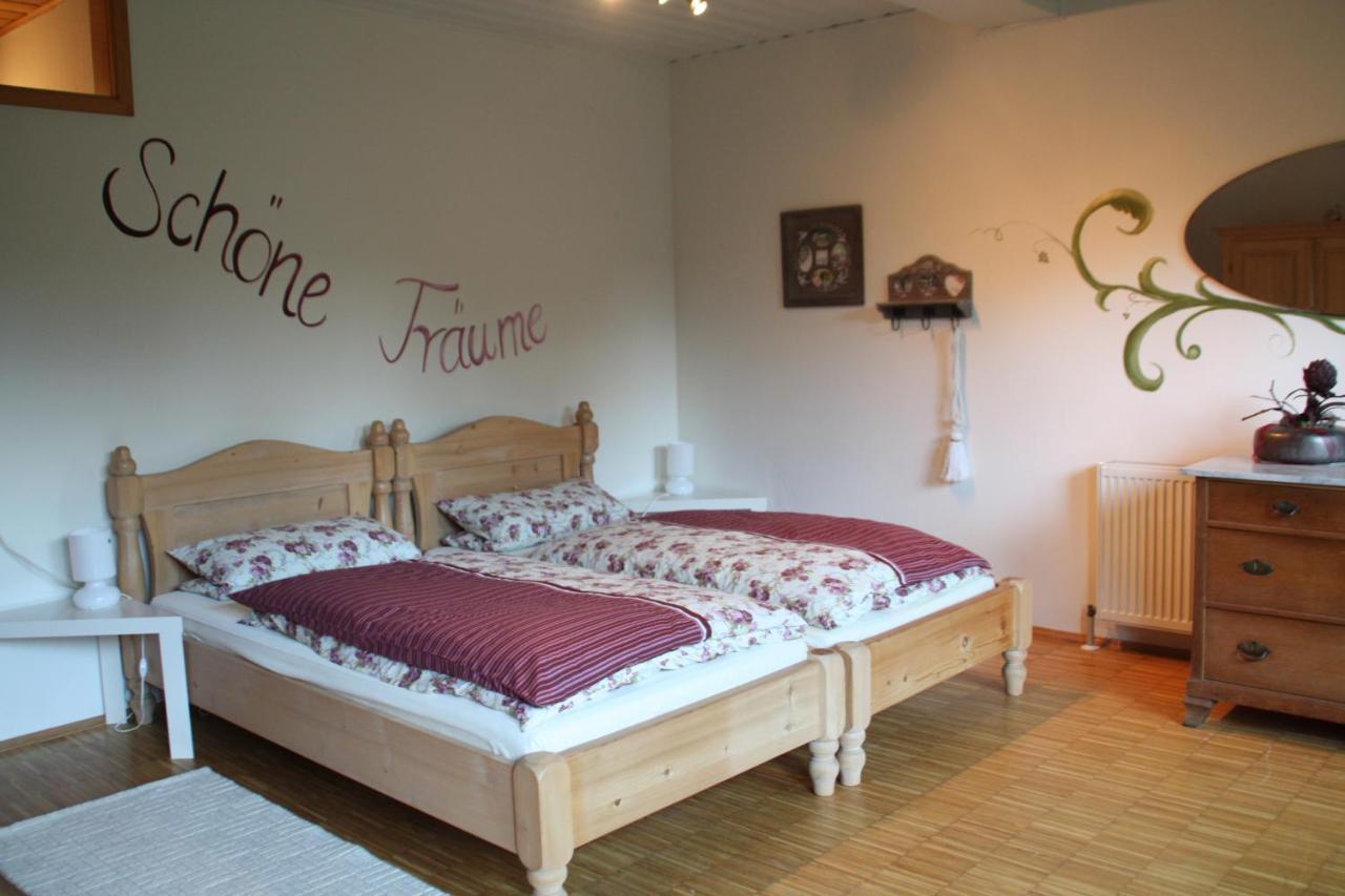 Ferienwohnung Gartenreich Obereisenheim Bagian luar foto